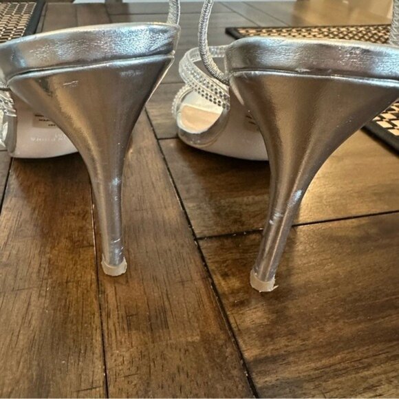 Steve Madden Silver Rhinestone Clear Strap Heels Size 8.5 Elegant Party Sandals - Picture 8 of 11